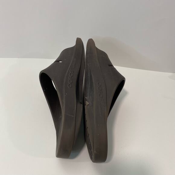 Sandals_&_Flip_Flops